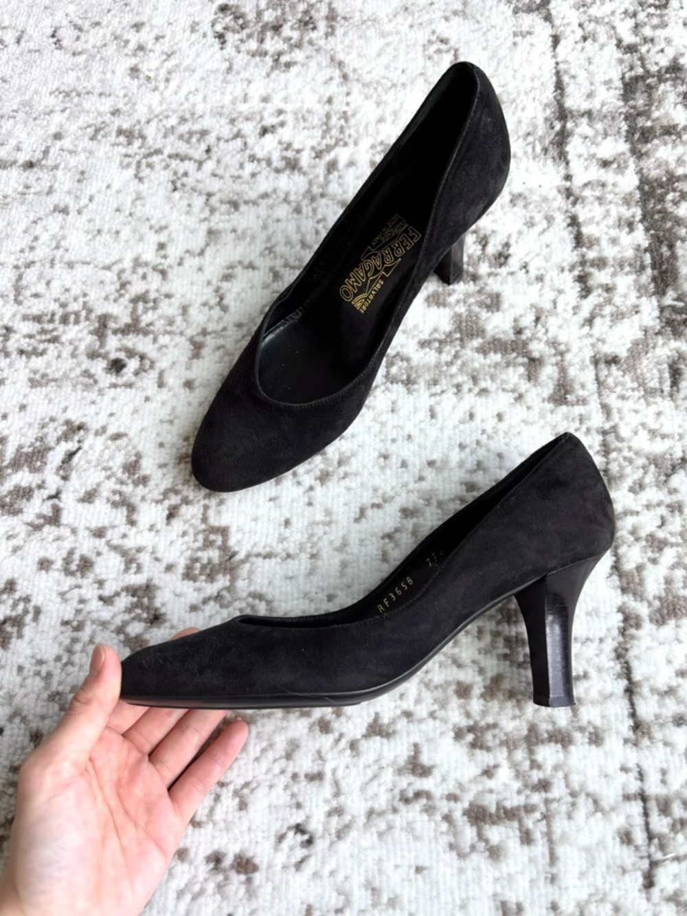 Vintage 90’s Salvatore Ferragamo Black Suede Mid-Heel Pumps - Picture 2 of 13